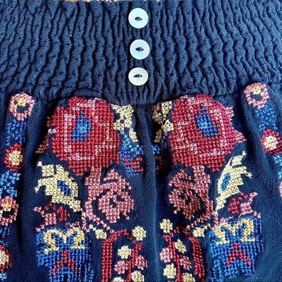 Boho Festival Smocked Shoulder Top with Floral‎ Embroidery Size Small - Picture 3 of 7